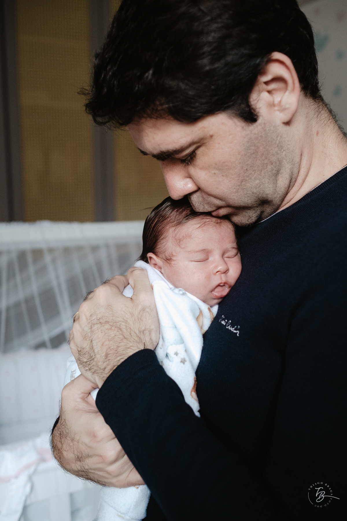 ensaio de bebê e família nos primeiros dias da Anna clara em casa, em Florianópolis, pot Thiago Braga