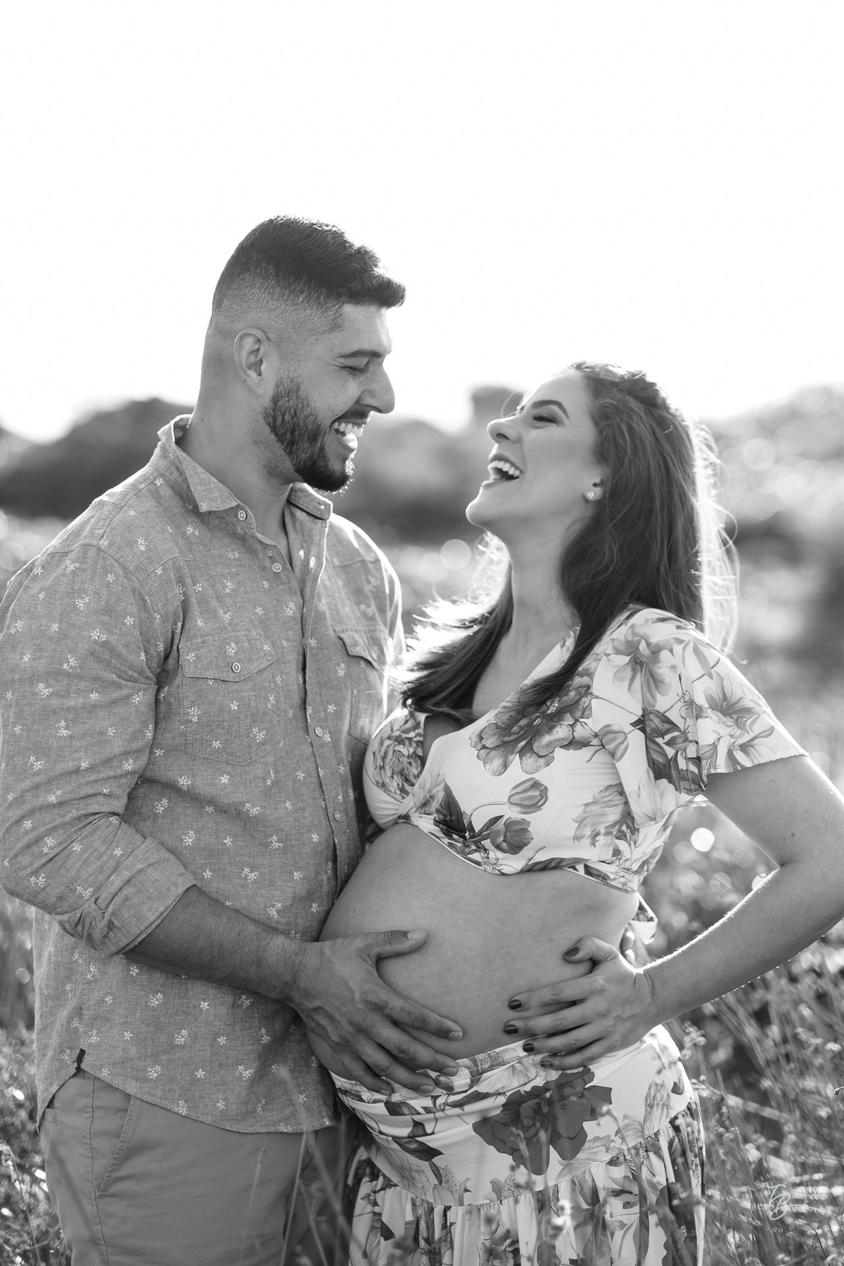 nascer do sol na praia do campeche em Florianópolis, fotos de gestante por Thiago Braga 