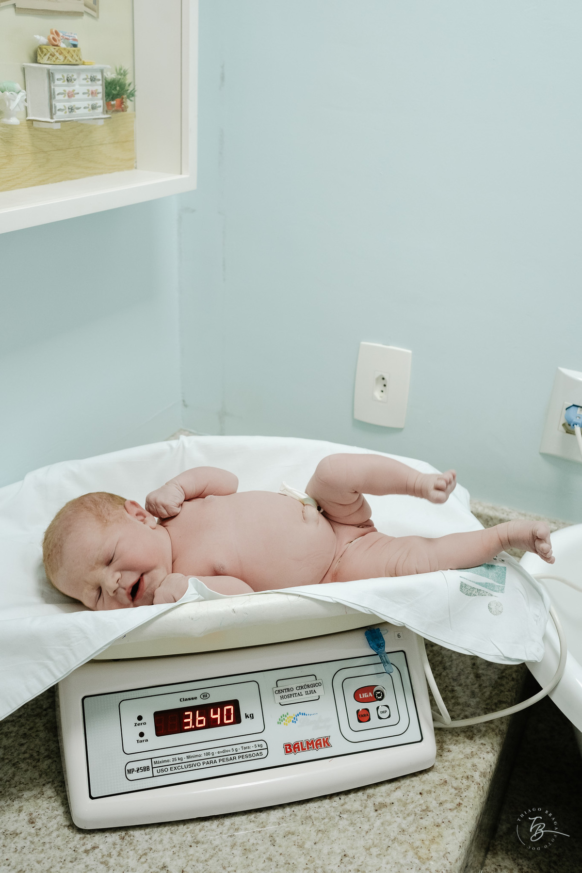 cesárea humanizada na maternidade ilha em Florianópolis por Thiago Braga
