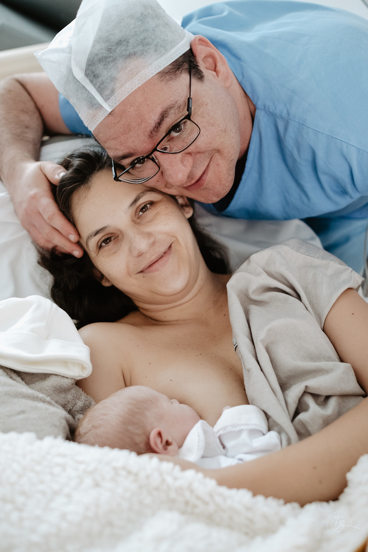 cesárea humanizada na maternidade ilha em Florianópolis por Thiago Braga