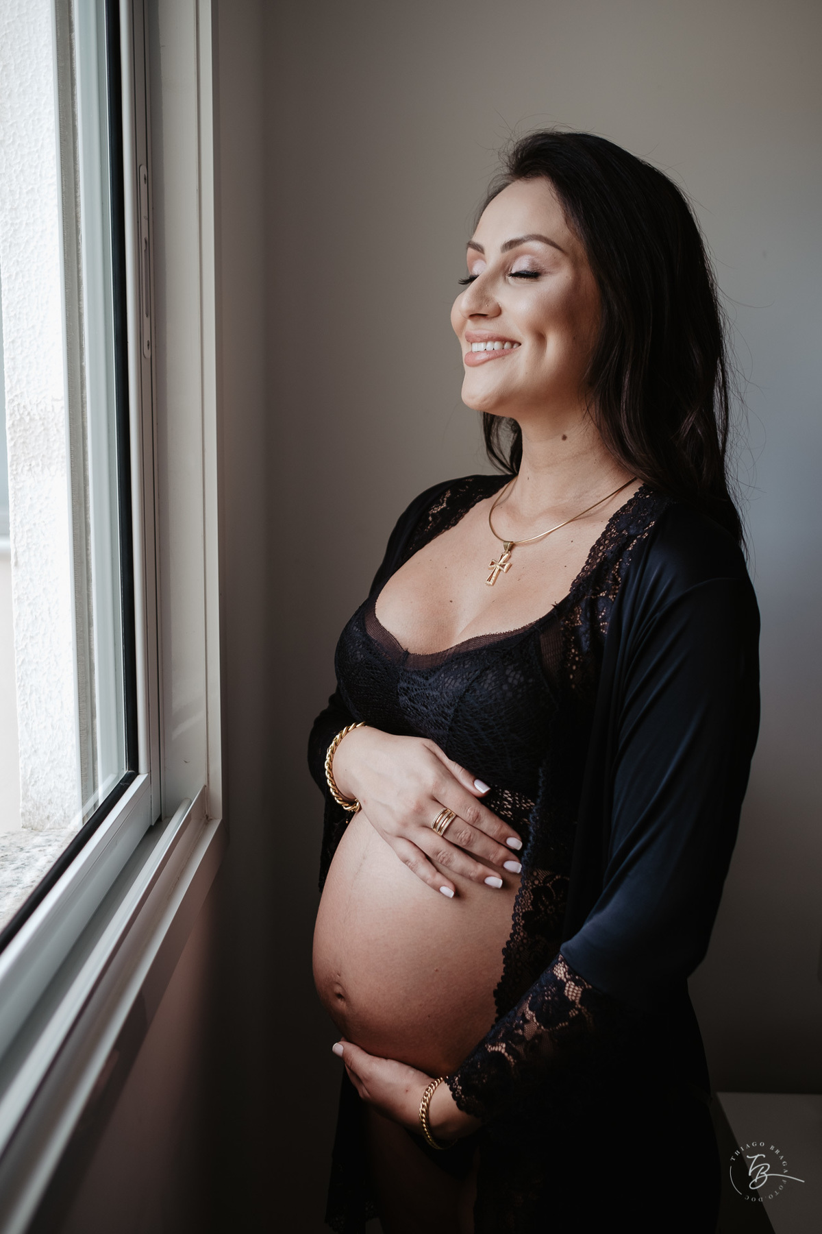 Fotos de gestante em casa e na praia dos ingleses em Florianópolis