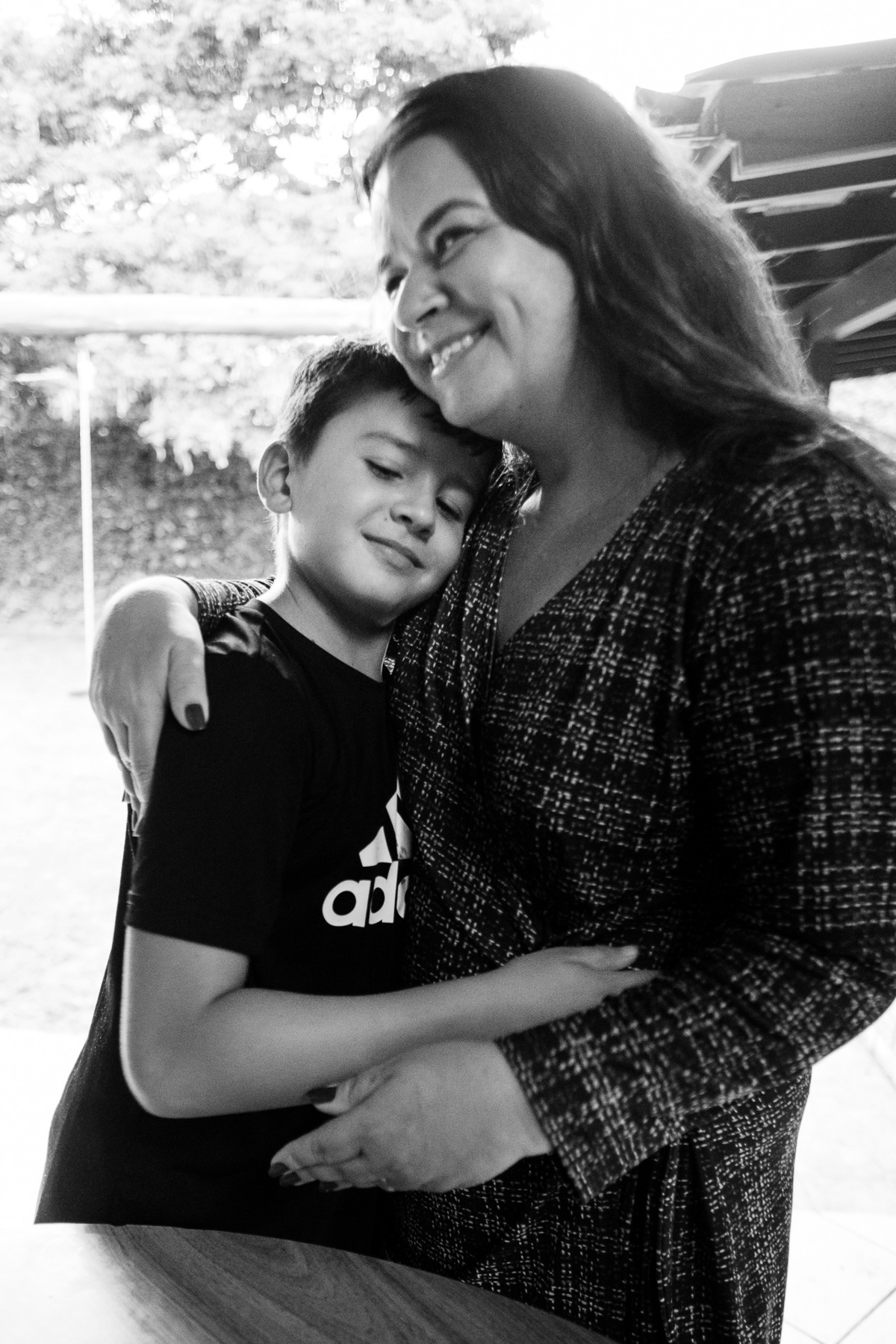 fotografia documental de aniversário, em casa, 10 anos do Antonio, campeche-sc por Thiago Braga