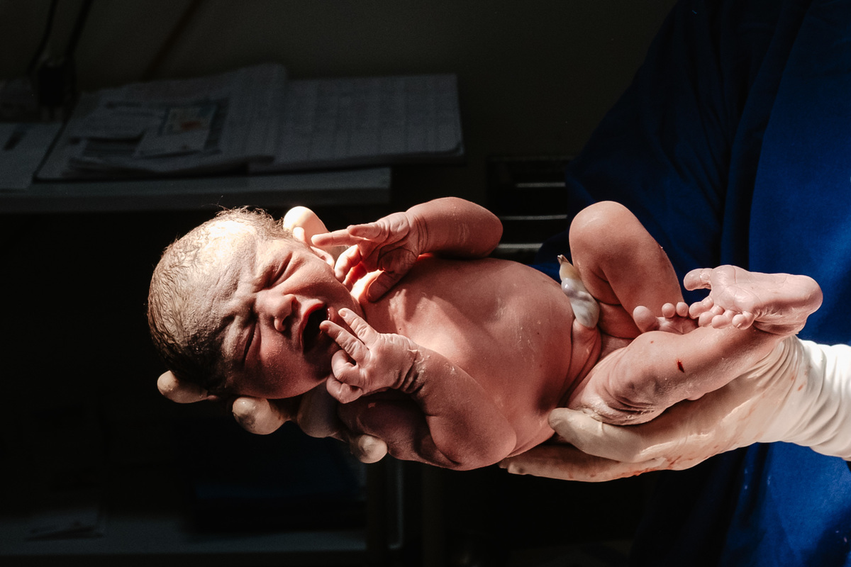 Fotografo de parto, registros de nascimento na maternidade Santa Helena em Florianópolis por Thiago Braga