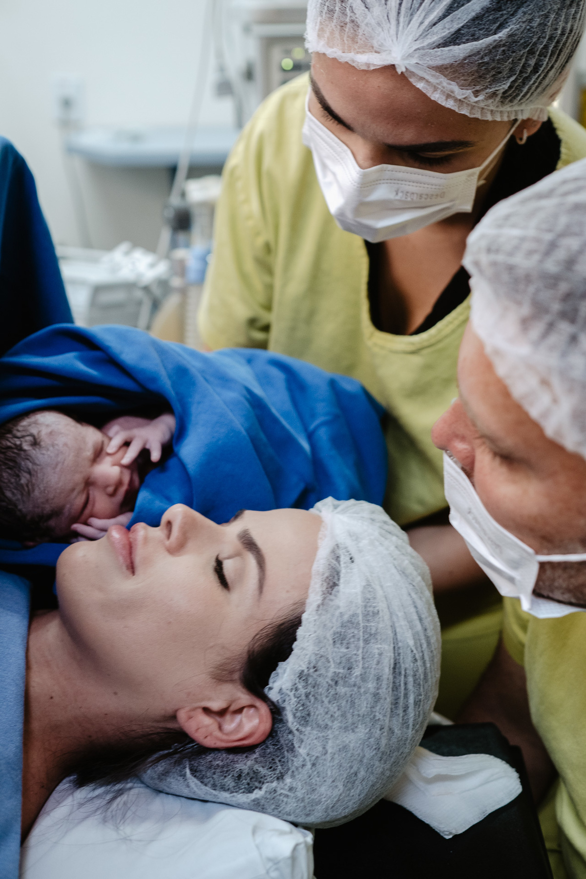 Fotografo de parto, registros de nascimento na maternidade Santa Helena em Florianópolis por Thiago Braga