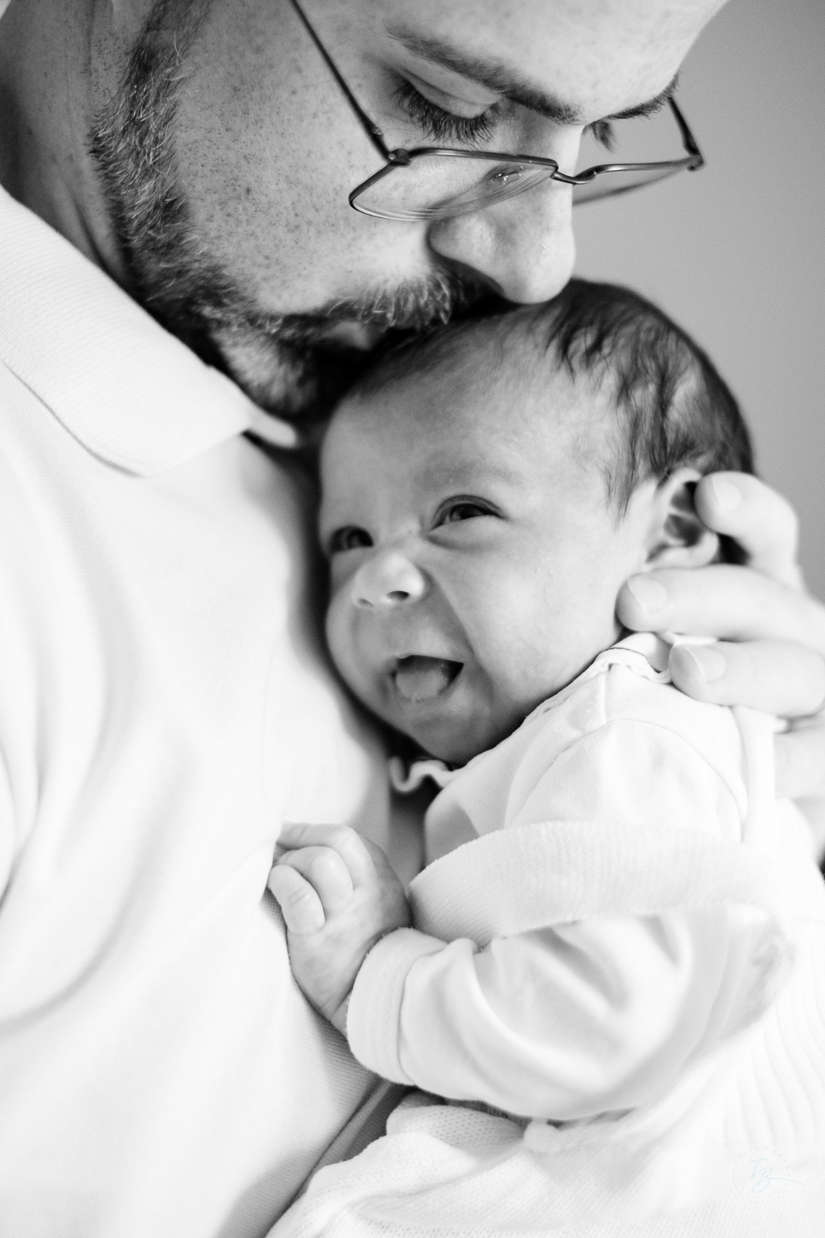 Ensaio de primeiros dias no primeiro mês do Davi, na Pedra Branca, em casa, por Thiago Braga