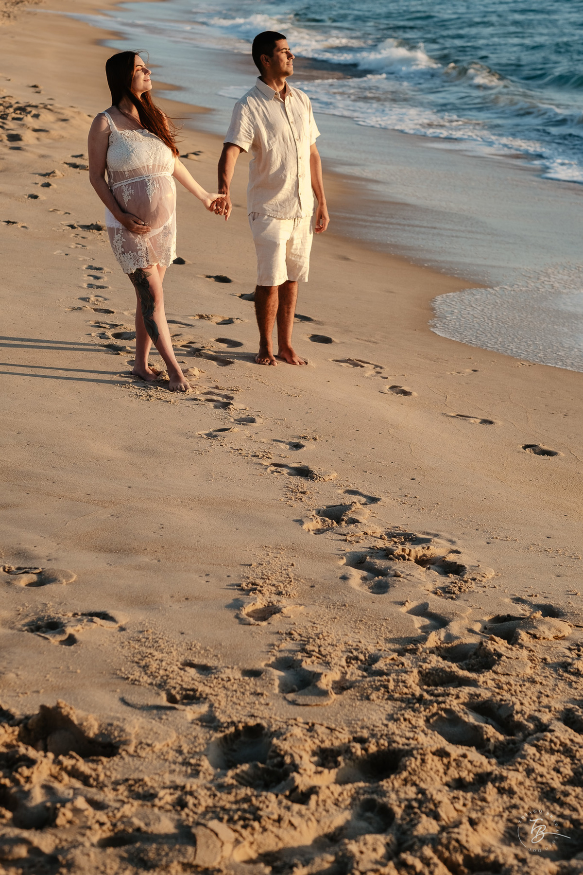 ensaio gestante no amanhecer na praia do campeche em Florianópolis, por Thiago Braga Fotografia