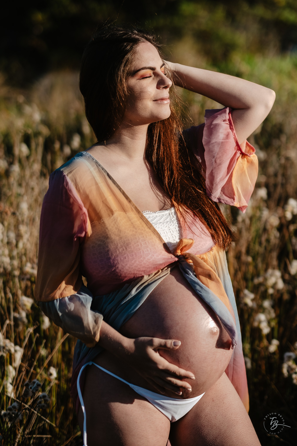 ensaio gestante no amanhecer na praia do campeche em Florianópolis, por Thiago Braga Fotografia