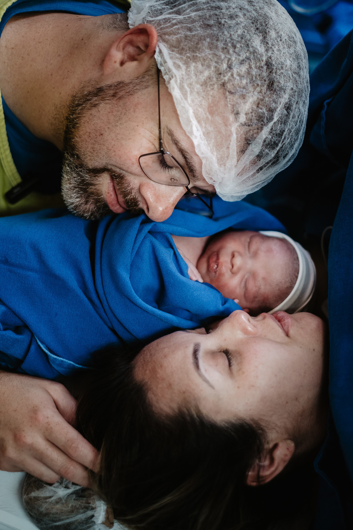 Cesárea humanizada. A chegada do Davi, nascimento em Florianópolis na Clínica Santa Helena. Por Thiago Braga Fotografia. 
