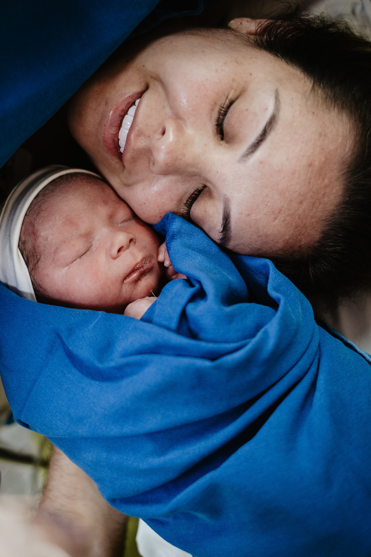 Cesárea humanizada. A chegada do Davi, nascimento em Florianópolis na Clínica Santa Helena. Por Thiago Braga Fotografia. 