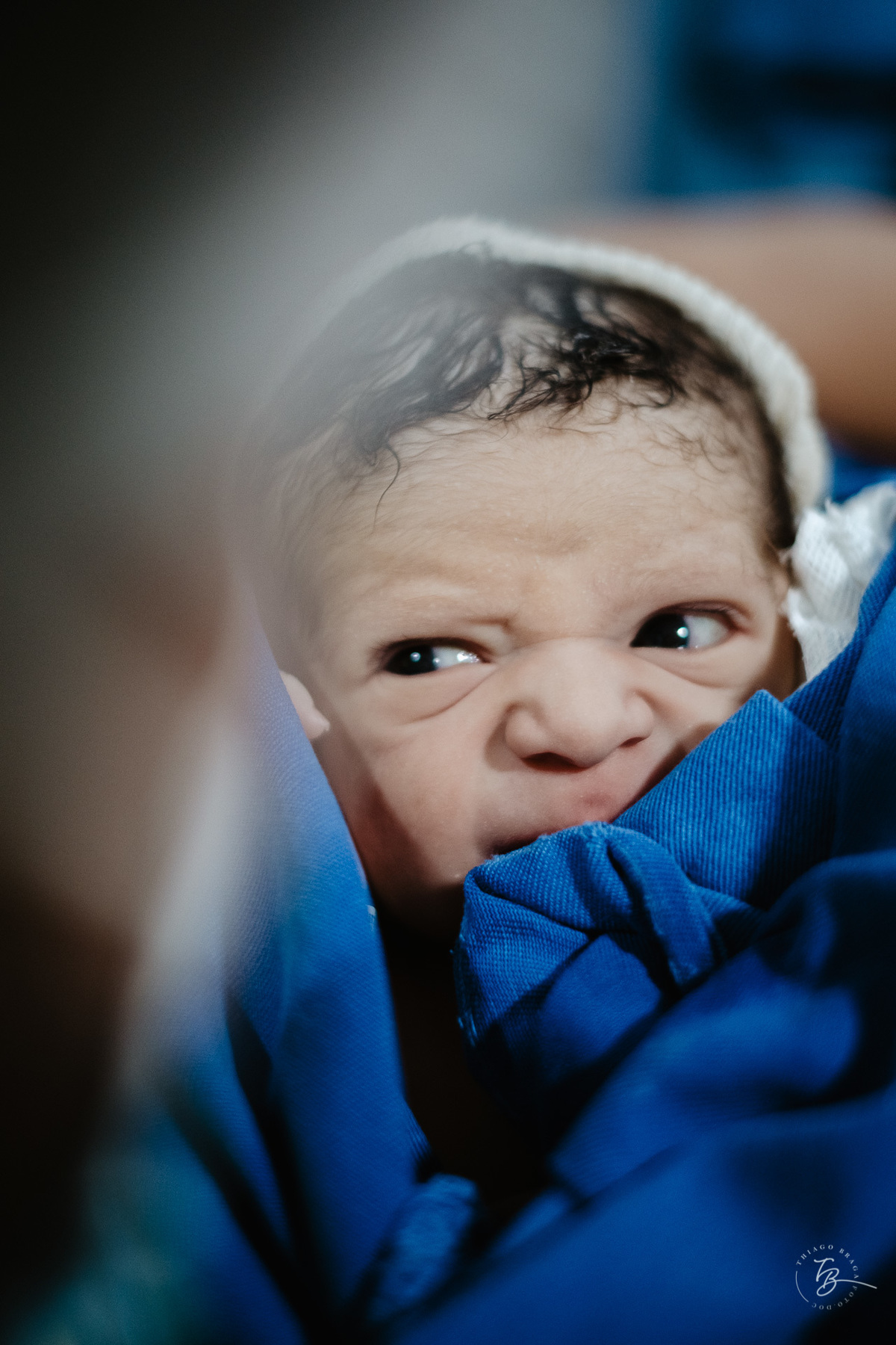 cesárea humanizada na maternidade Santa Helena em Florianópolis por Thiago Braga fotografia de parto