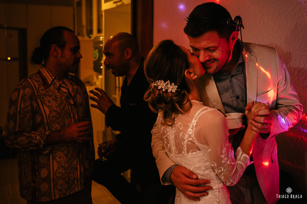 casamento-documental-em-casa-florianopolis-naiara-e-luciano