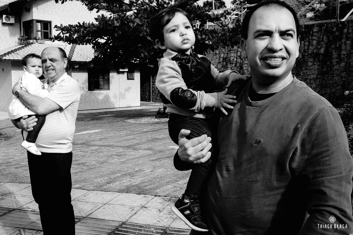 Fotografia documental de familia em Florianopolis. Thiago Braga. Familia Henrique Sabino.