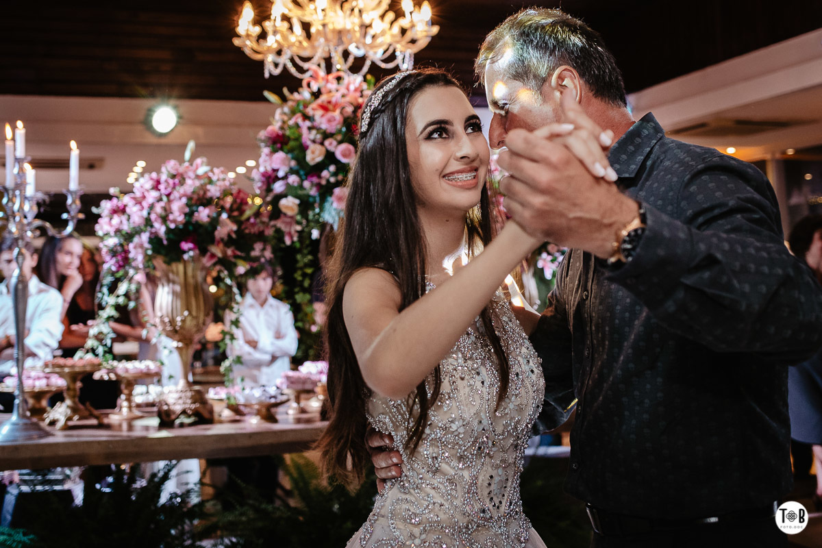 Festa de 15 anos no Restaurante quatro Estações, no Primavera, em Florianópolis/SC