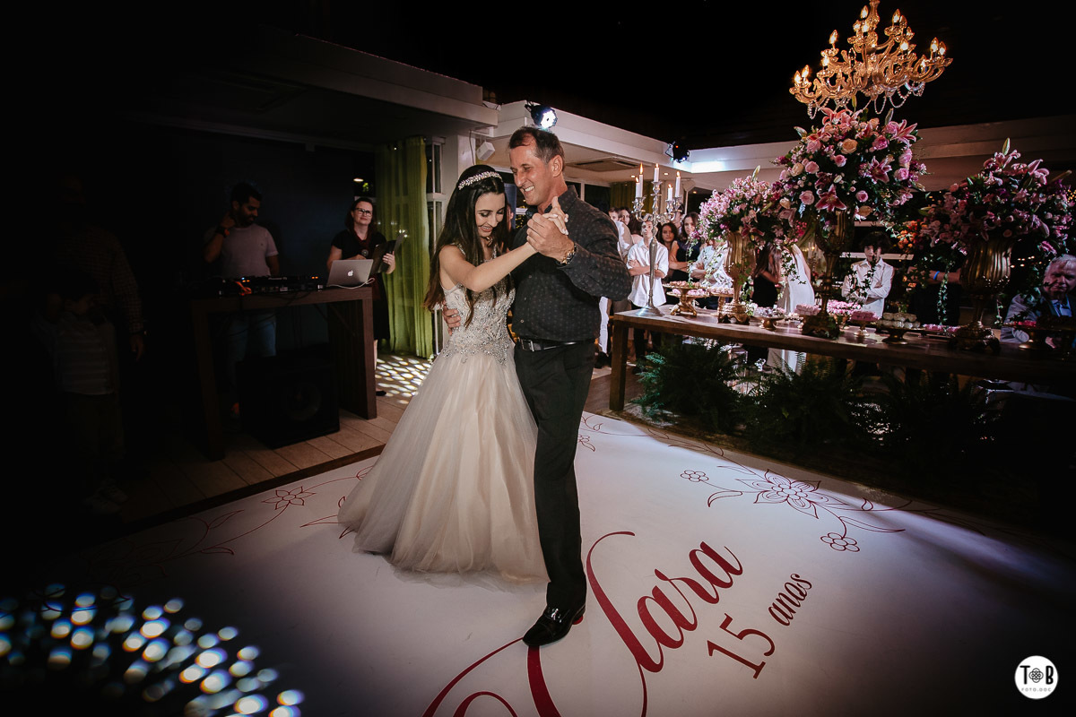 Festa de 15 anos no Restaurante quatro Estações, no Primavera, em Florianópolis/SC