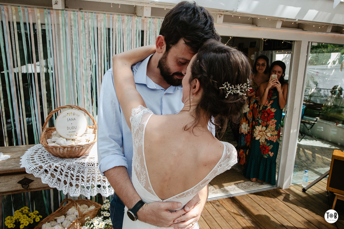 Casamento documental ao ar livre em Florianópolis