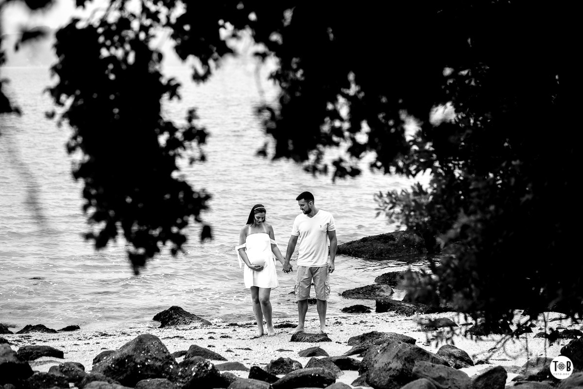 Ensaio gestante em sambaqui Florianópolis-SC. Bruna, Rafa e  e Enzo.