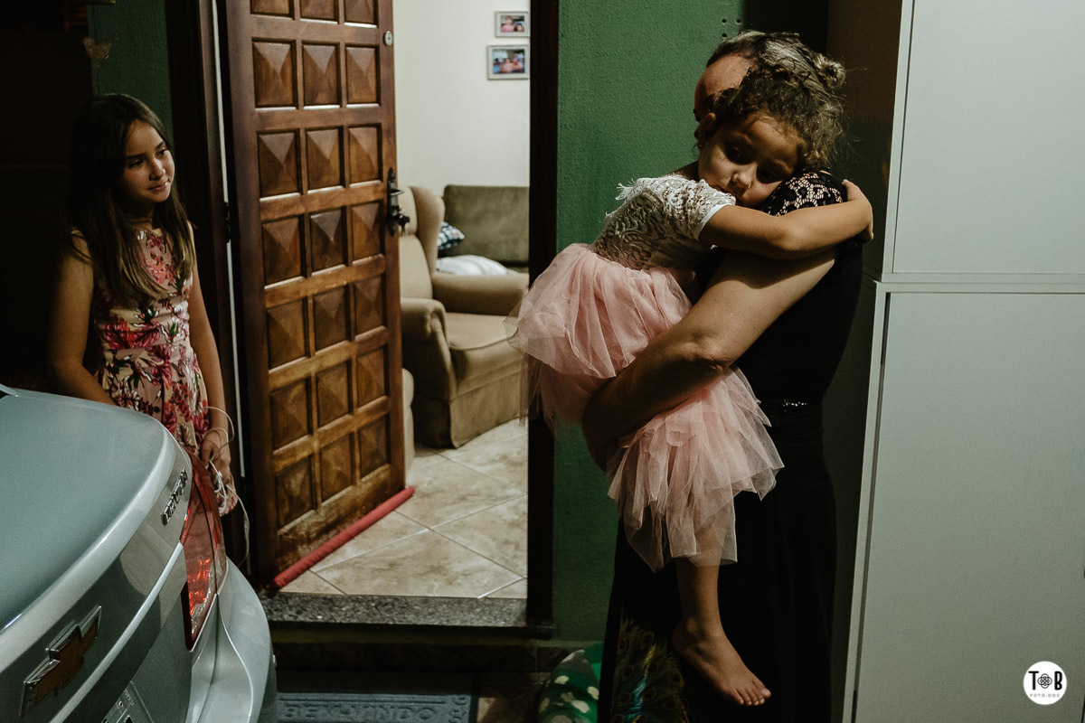 Fotografia documental de familia em São José dos Pinhais, Paraná. Família Oliveira Leber - 05 anos da Julia.