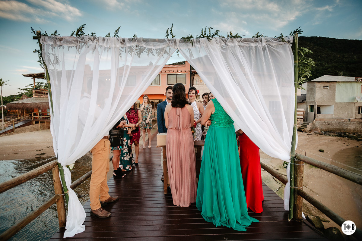 Casamento ao ar livre, Porto do Contrato, Sul da Ilha, Ribeirão da ilha. Florianópolis-SC. Geane e Alan.