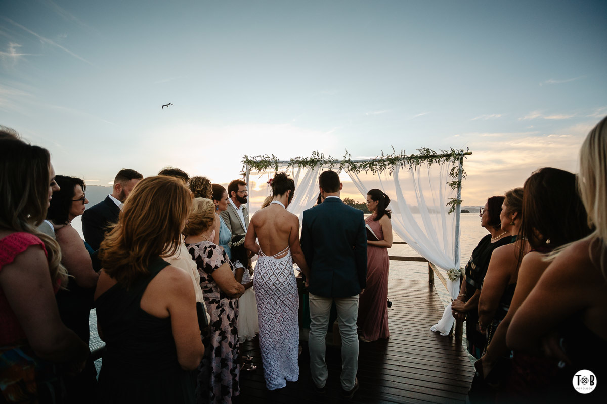 Casamento ao ar livre, Porto do Contrato, Sul da Ilha, Ribeirão da ilha. Florianópolis-SC. Geane e Alan.