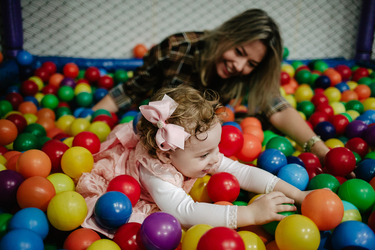 Fotografia de Aniversario Infantil em São José - SC. 02 anos da Lívia. 