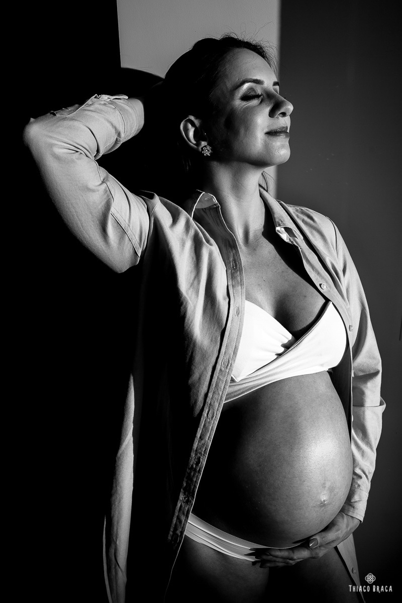 ensaio gestante em casa Florianópolis - SC. Giovana + Celso + Bia. 