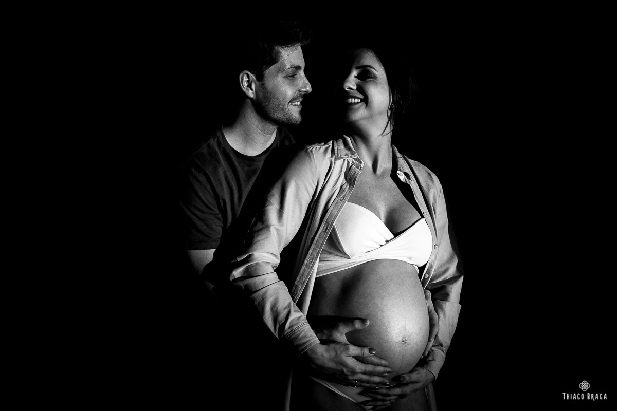 ensaio gestante em casa Florianópolis - SC. Giovana + Celso + Bia. 