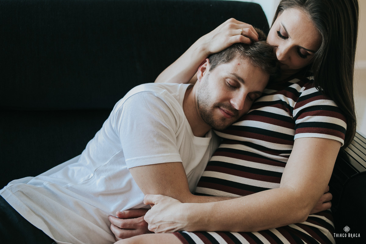 ensaio gestante em casa Florianópolis - SC. Giovana + Celso + Bia. 