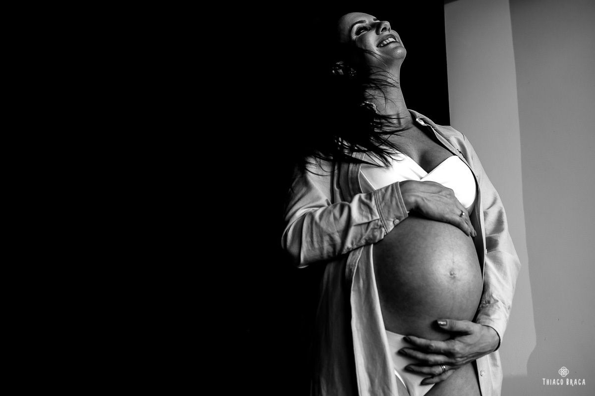 ensaio gestante em casa Florianópolis - SC. Giovana + Celso + Bia. 