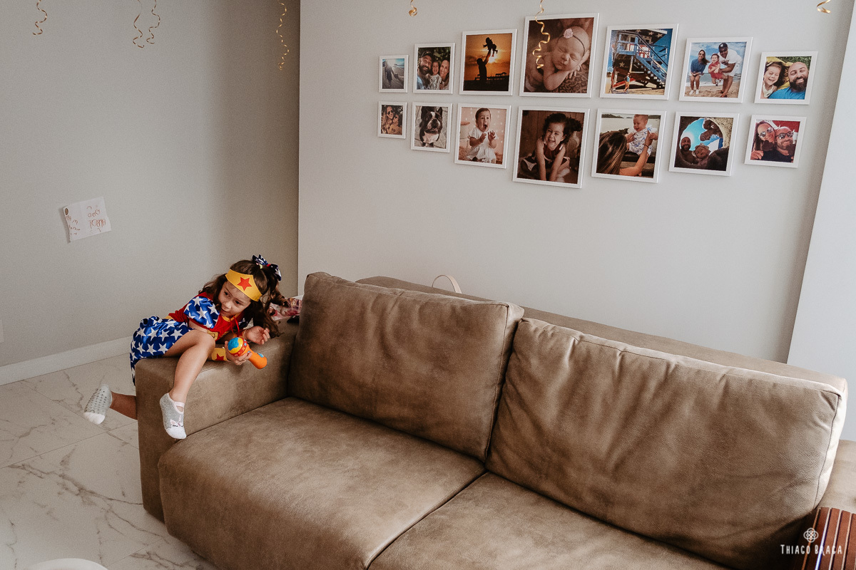 fotografia documental de familia. Aniversário em casa. Florianópolis/SC