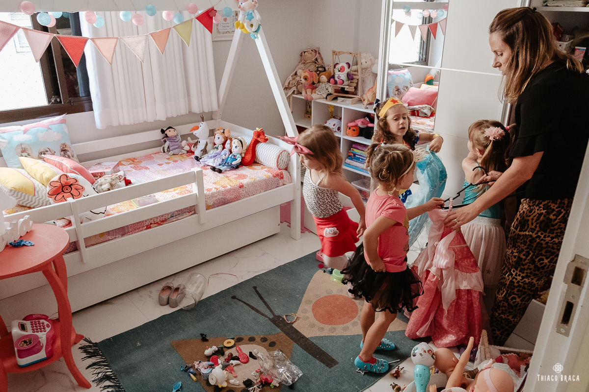 fotografia documental de familia. Aniversário em casa. Florianópolis/SC
