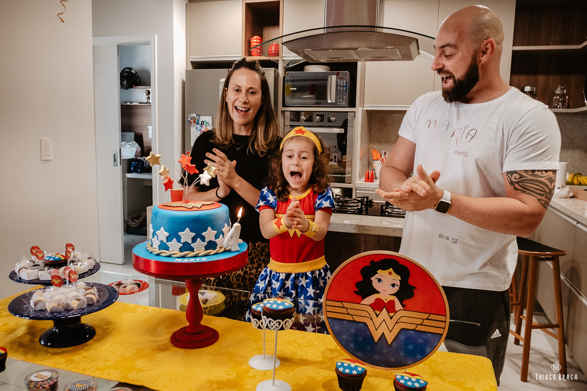 fotografia documental de familia. Aniversário em casa. Florianópolis/SC