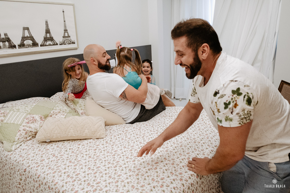 fotografia documental de familia. Aniversário em casa. Florianópolis/SC