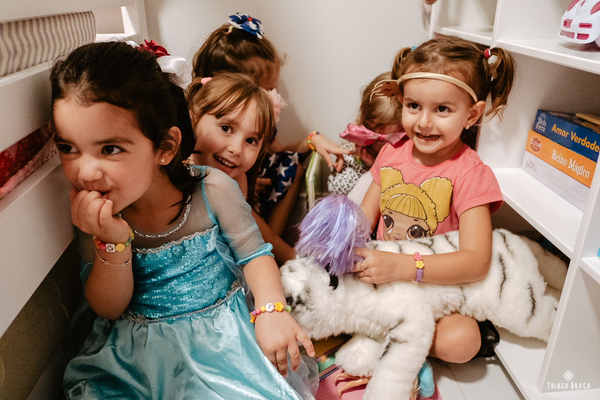 fotografia documental de familia. Aniversário em casa. Florianópolis/SC