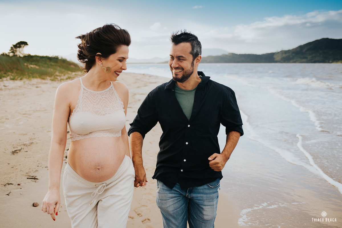 ensaio-de-gestante-praia-da-daniela-florianopolis-sc-henrique-gisele-sofia