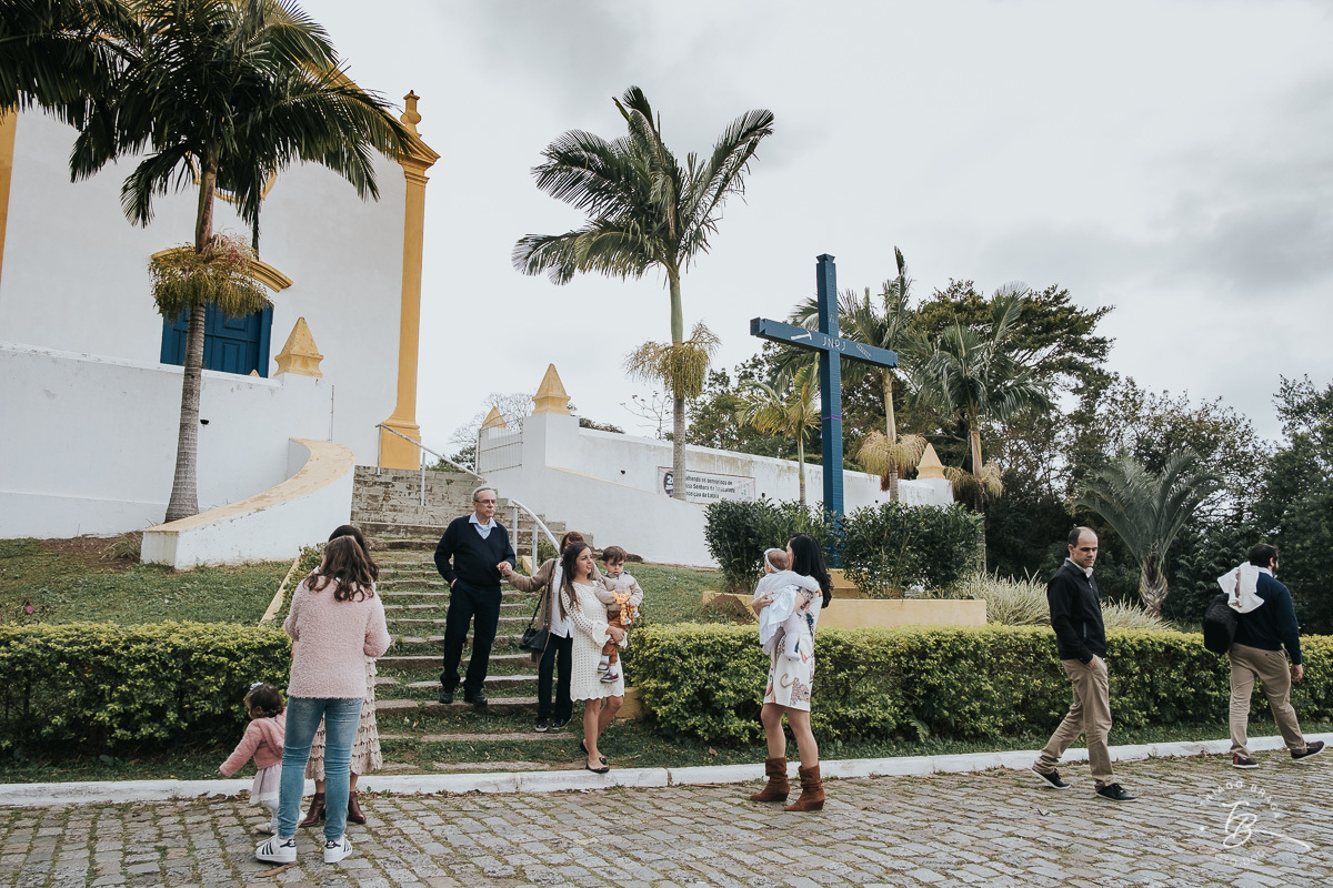 Fotografia documental de família. Batismo da Rafael, na Lagoa da Conceição, em Florianópoilis/Sc. Família Silvestre Figueiredo. 