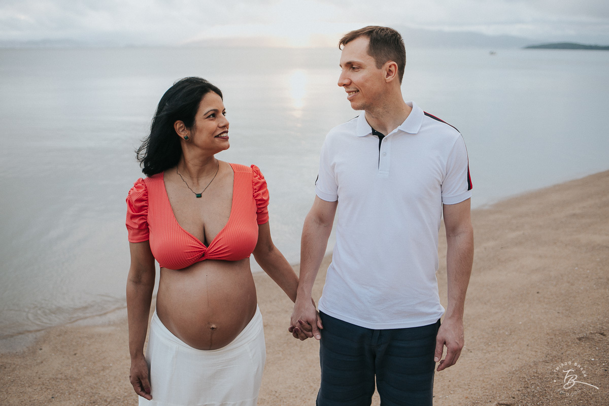 Santo Antonio de Lisboa e Sambaqui. KThais, Kirliam a espera da Khloe.