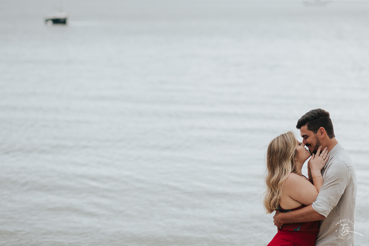 Ensaio pre-casamento Ariza e Gu, em casa, Lagoinha do norte e Santo Antonio de Lisboa, Florianopolis/SC