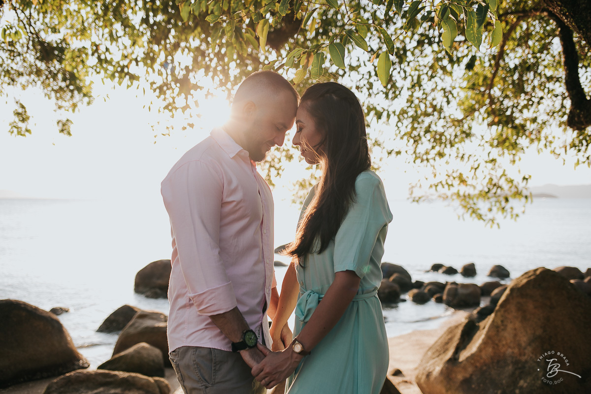 Sessão pré-casamento Lais e Dani em Santo antonio de Lisboa e Sambaqui, fim de tarde em Florianópolis