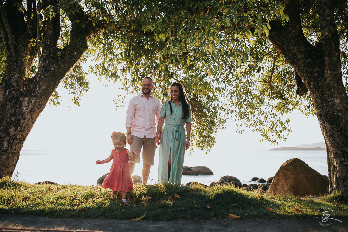 Sessão pré-casamento Lais e Dani em Santo antonio de Lisboa e Sambaqui, fim de tarde em Florianópolis