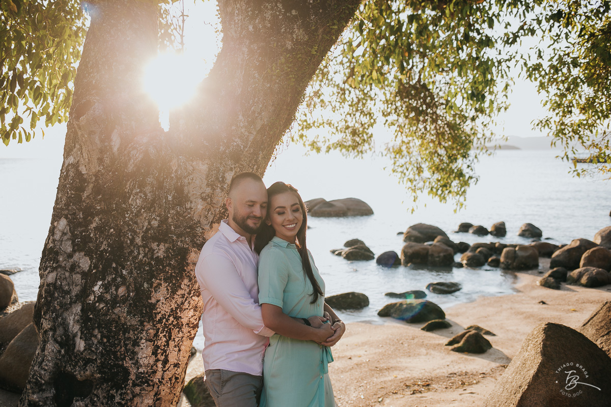 Sessão pré-casamento Lais e Dani em Santo antonio de Lisboa e Sambaqui, fim de tarde em Florianópolis