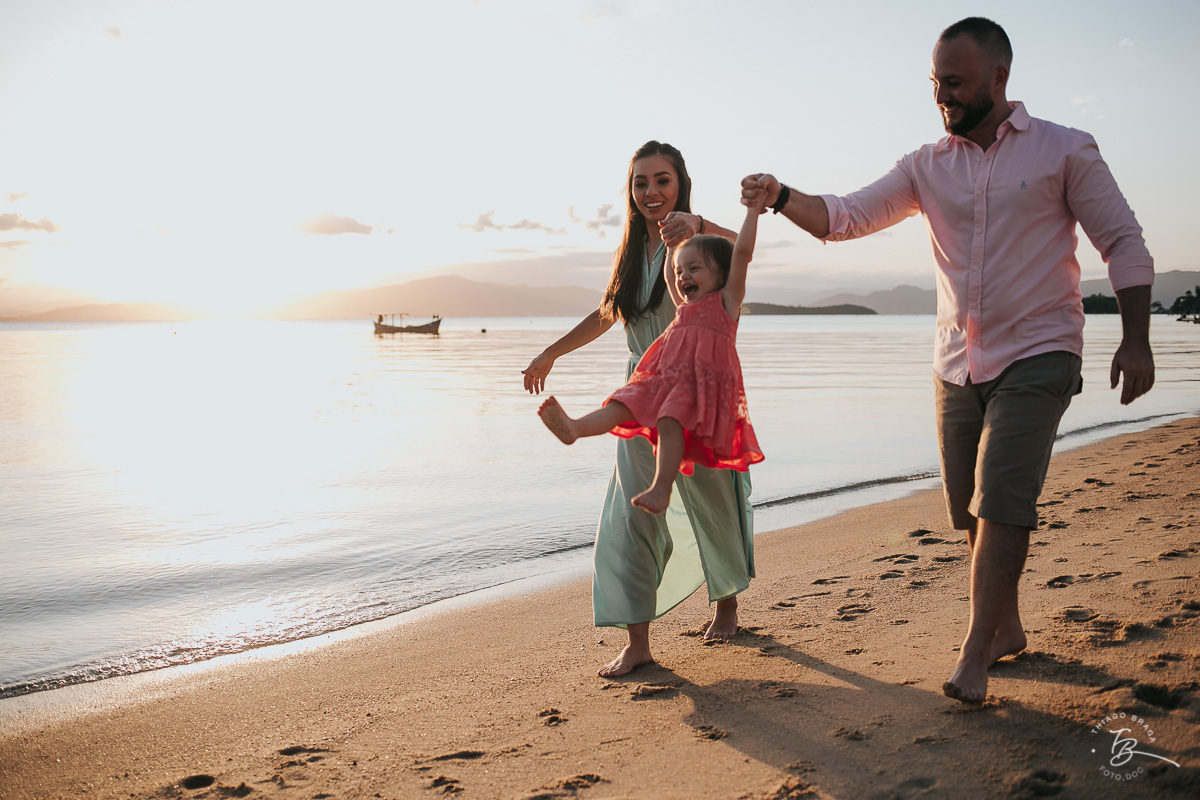 Sessão pré-casamento Lais e Dani em Santo antonio de Lisboa e Sambaqui, fim de tarde em Florianópolis