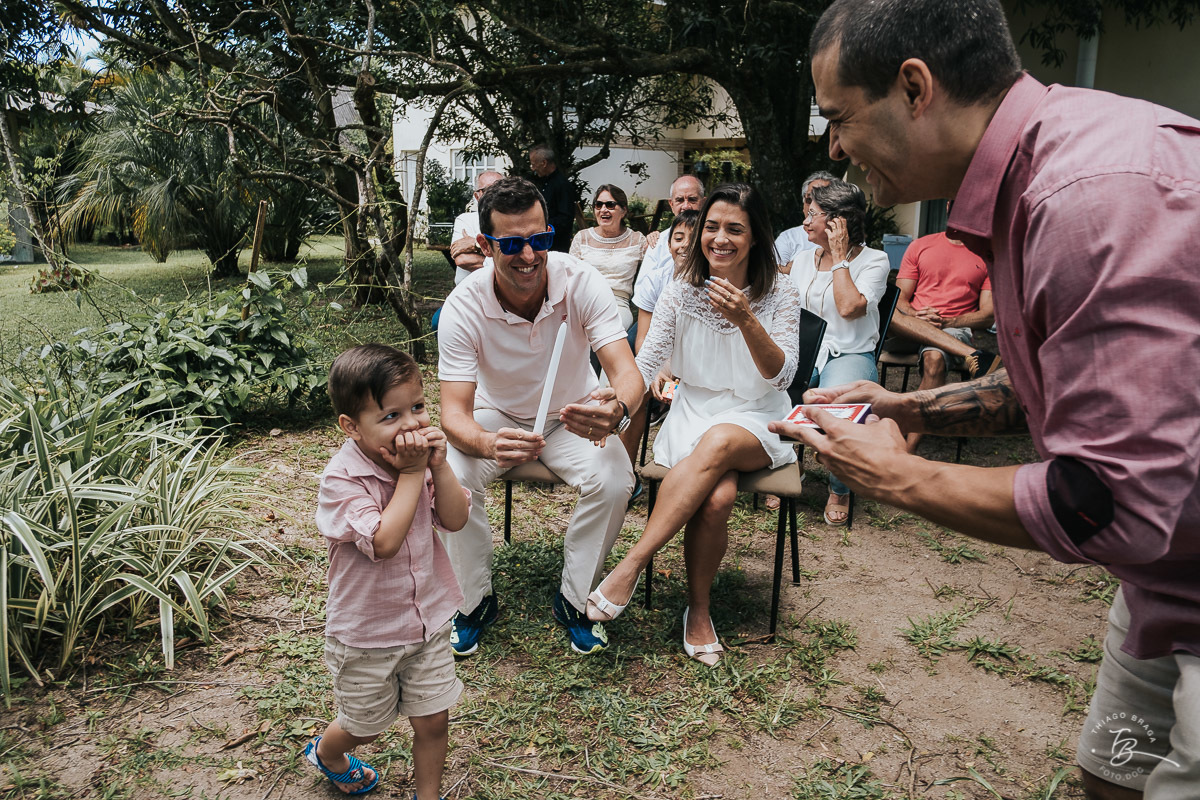 Fotografia Documental de Familia - Batizado ao ar livre, no espaço Pergale, em Cacupé - Florianopolis/SCBatizado ao ar livre, no espaço Pergale, em Ratones - Florianopolis/SC