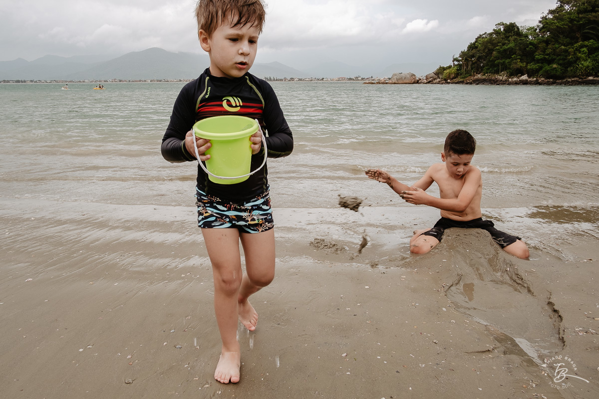 um sábado na ilha do papagaio. Fotografia de família. Thiago Braga Fotografia