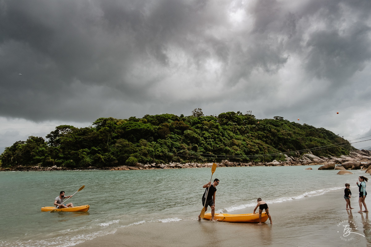 um sábado na ilha do papagaio. Fotografia de família. Thiago Braga Fotografia