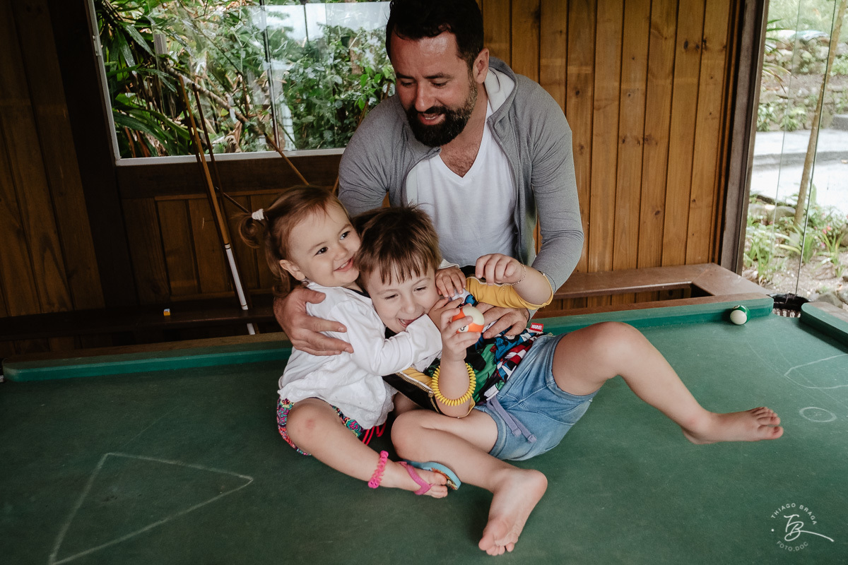 um sábado na ilha do papagaio. Fotografia de família. Thiago Braga Fotografia