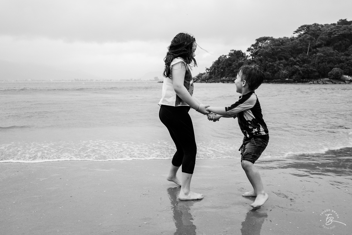 um sábado na ilha do papagaio. Fotografia de família. Thiago Braga Fotografia