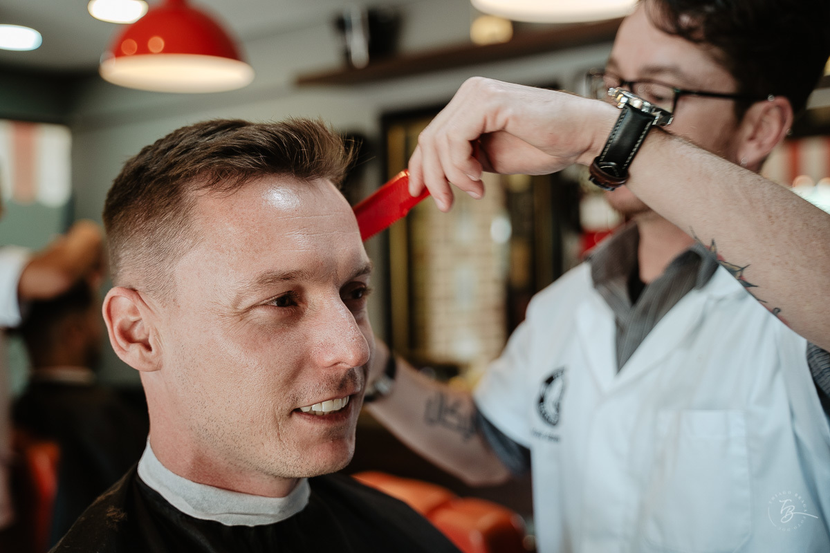 Making of do noivo, em barbearia em Jurere, Florianópolis/SC