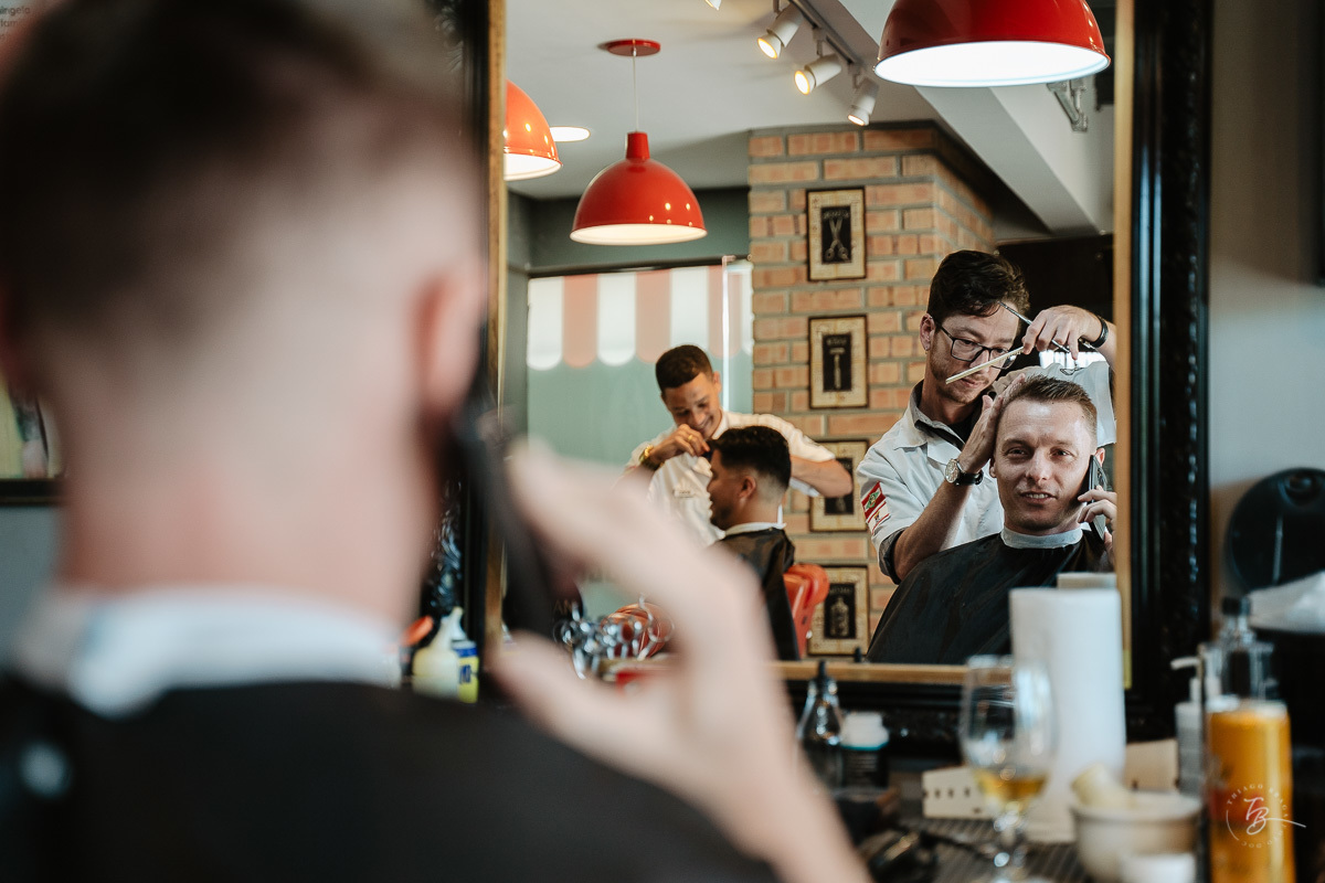 Making of do noivo, em barbearia em Jurere, Florianópolis/SC
