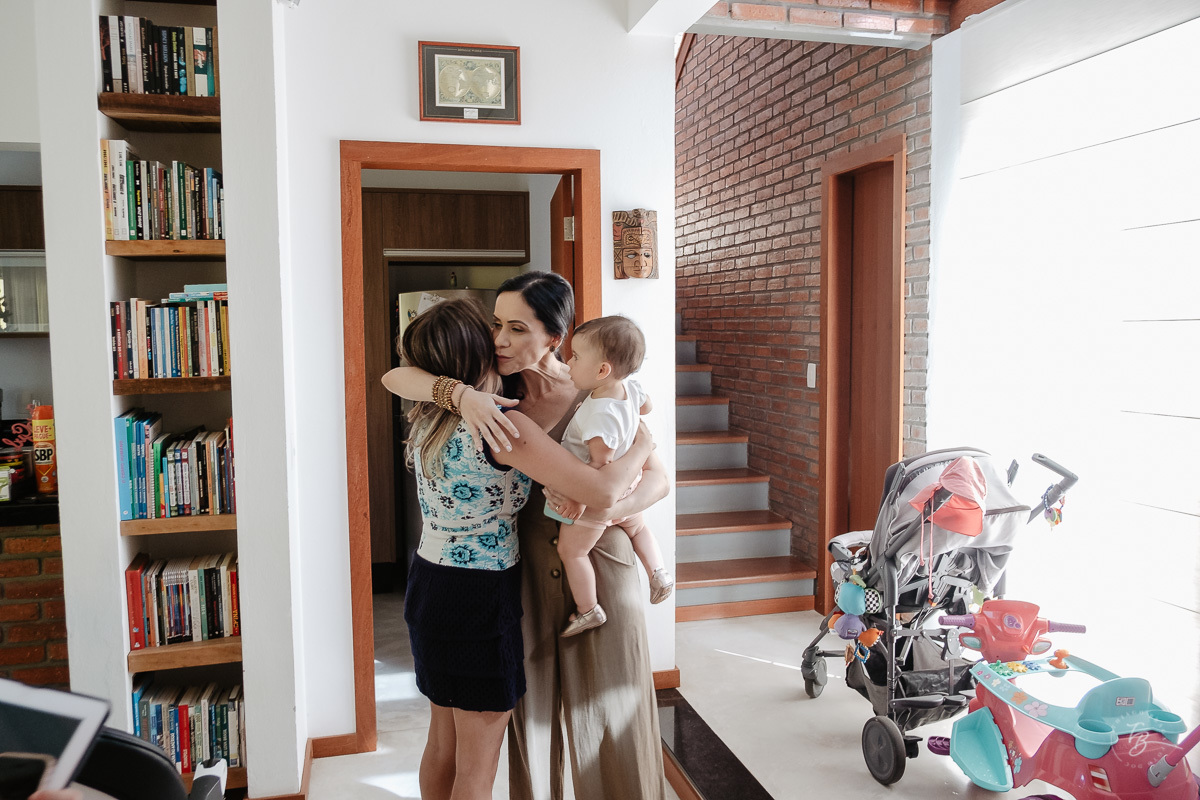 Fotografia documental de aniversário infantil, no rio Tavares/Campeche em Florianópolis/SC