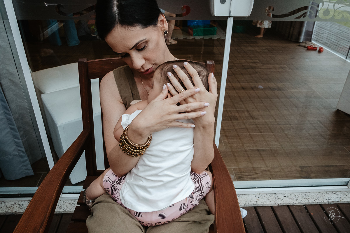Fotografia documental de aniversário infantil, no rio Tavares/Campeche em Florianópolis/SC